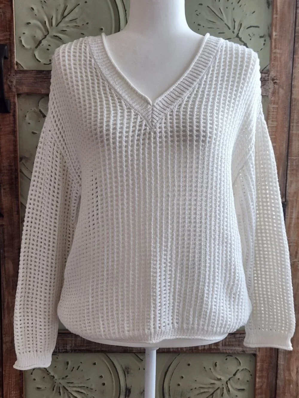 Soft Surroundings Open Knit Drop Shoulder Loose Fit V-Neck Sweater | Small